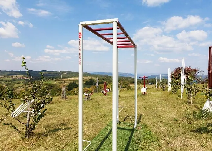 Jaktstuga Balkana Village